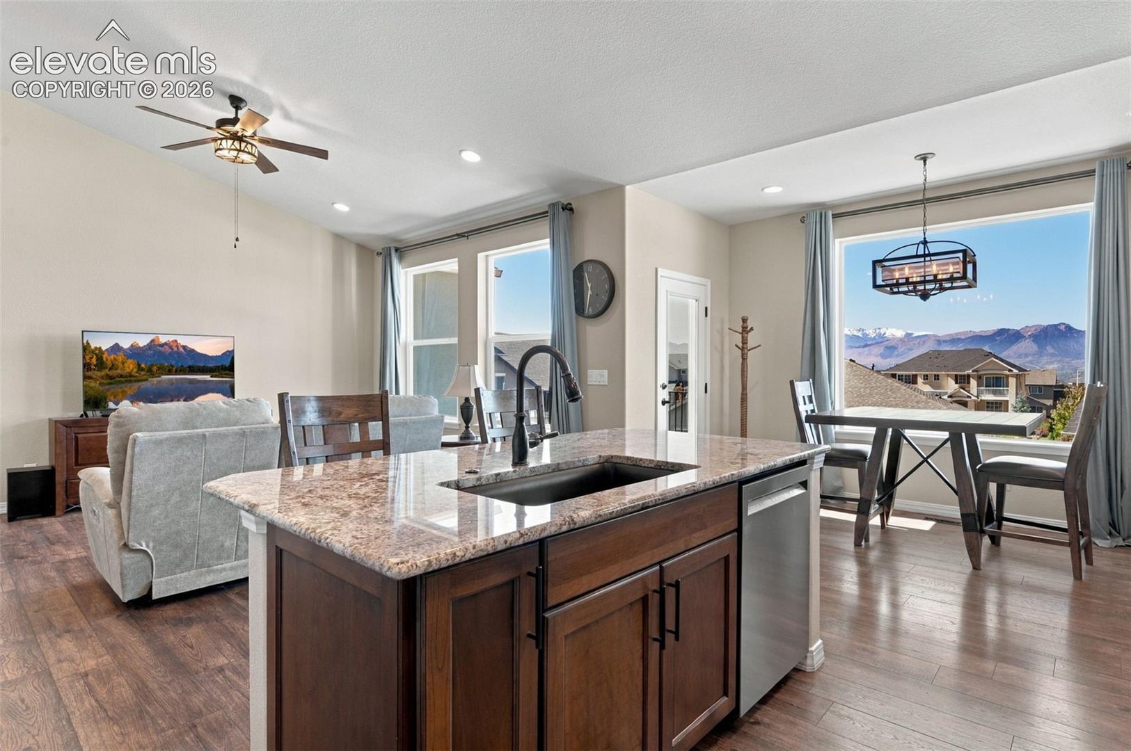 Listing photo 8 for 11092 Crisp Air Drive