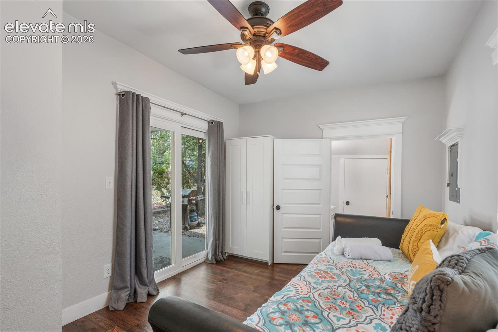 Listing photo 28 for 2130 W Kiowa Street