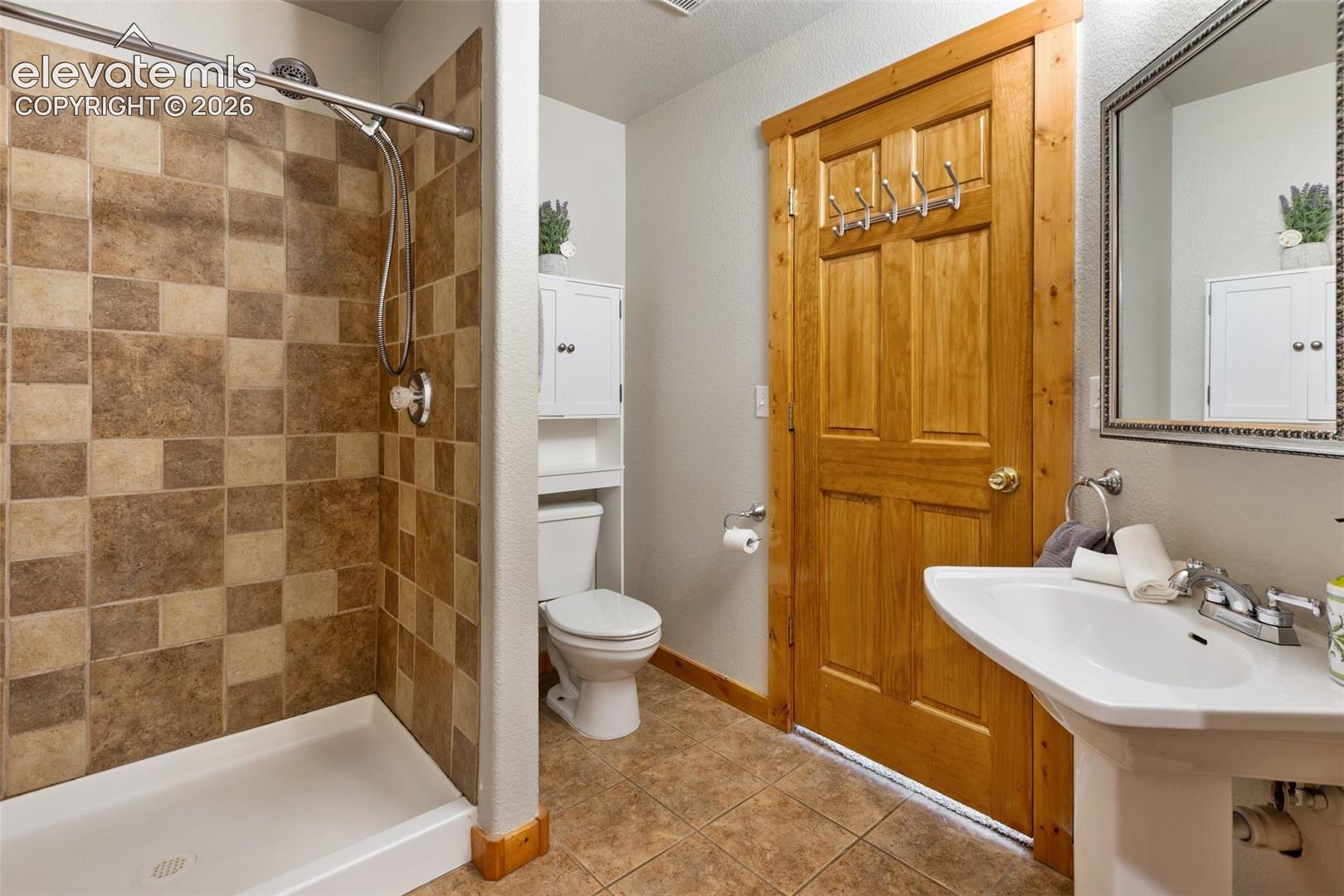 Listing photo 42 for 117 Fluorite Lane
