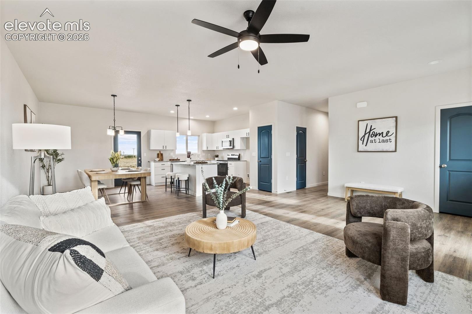 Listing photo 11 for 280 S Meriweather Drive