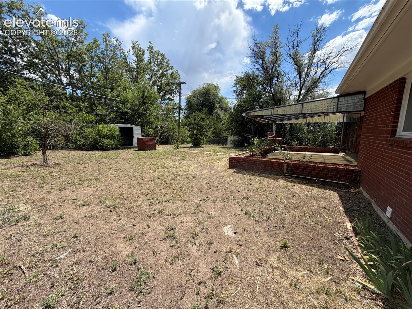 Listing photo 25 for 2239 Drakestone Drive