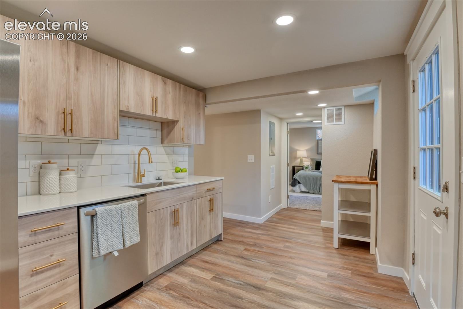 Listing photo 31 for 2606 E Boulder Street