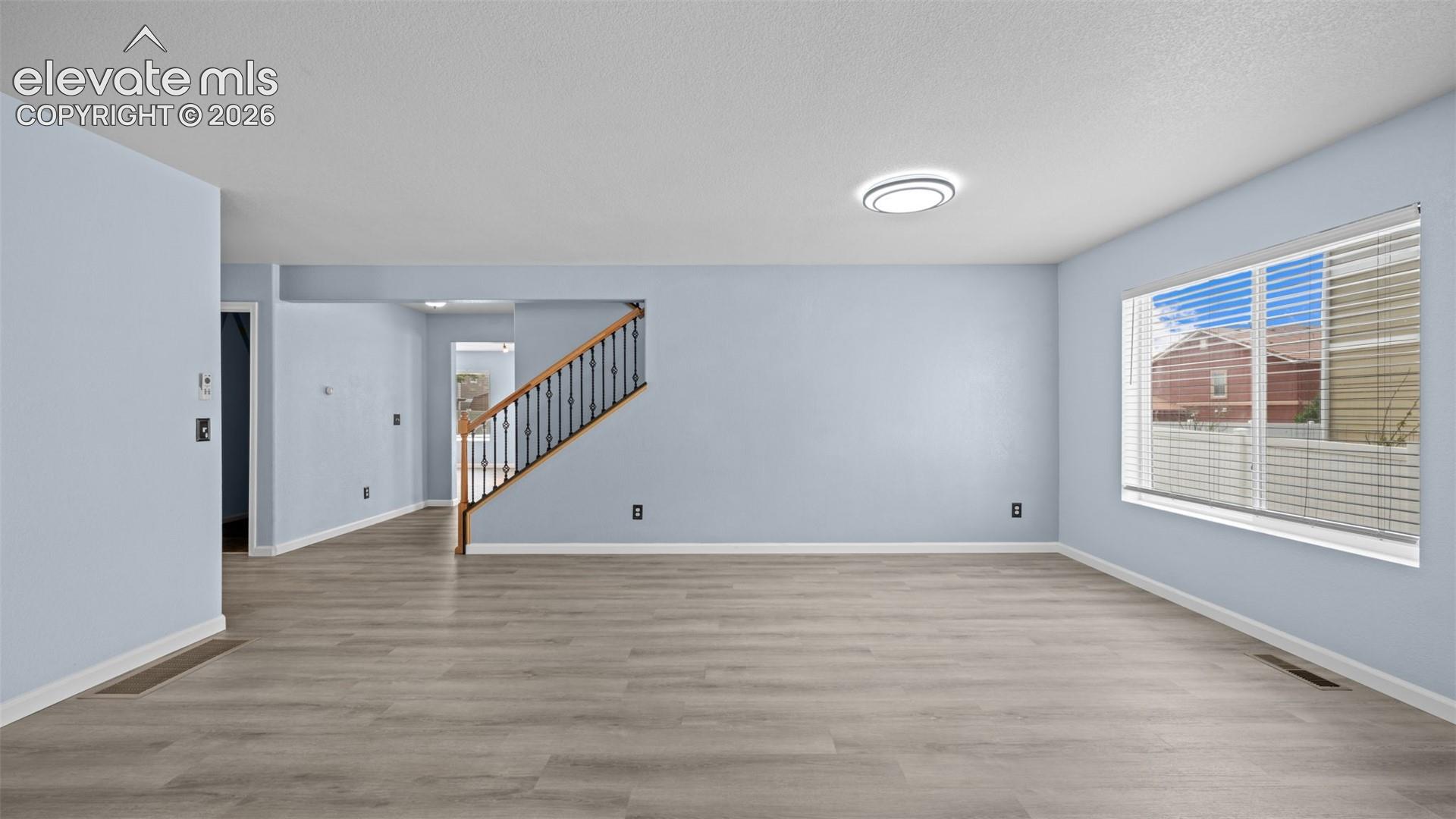 Listing photo 7 for 7915 Bonfire Trail