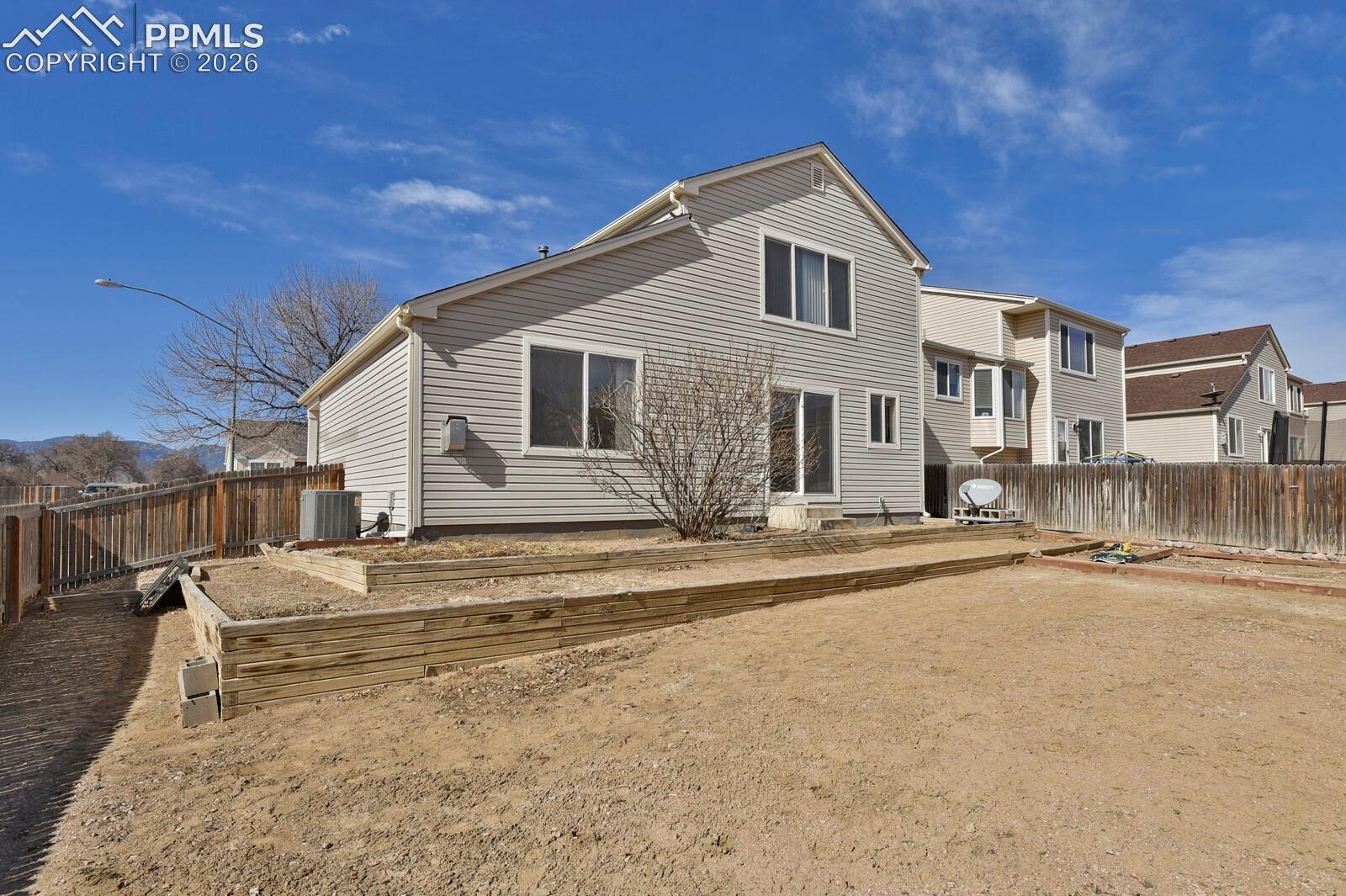 Listing photo 25 for 7203 Bentwater Drive