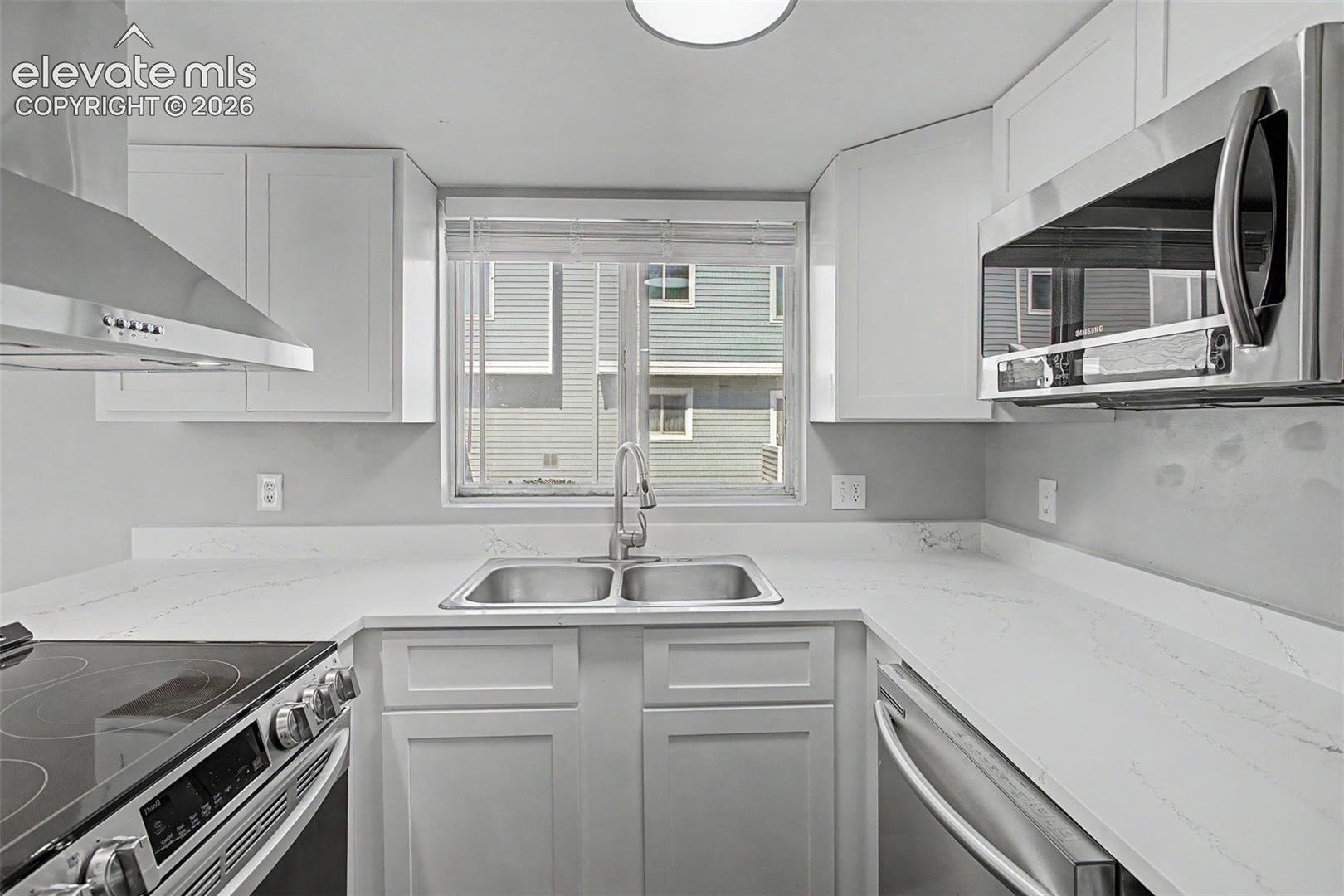 11680 Cedar Avenue, photo 15