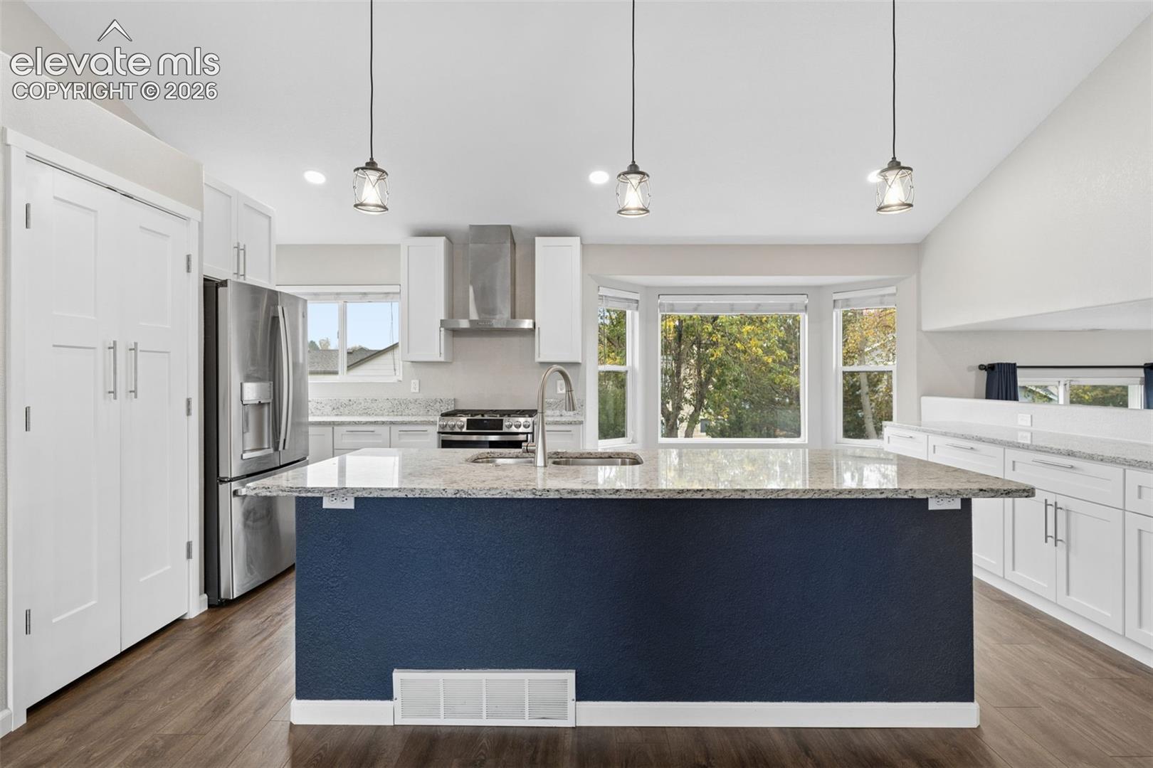 Listing photo 11 for 4722 Little London Drive