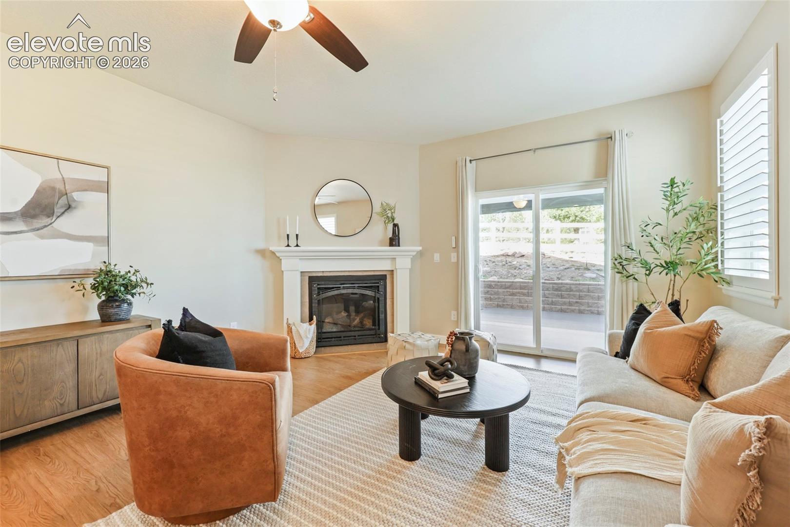 Listing photo 13 for 3973 John Court
