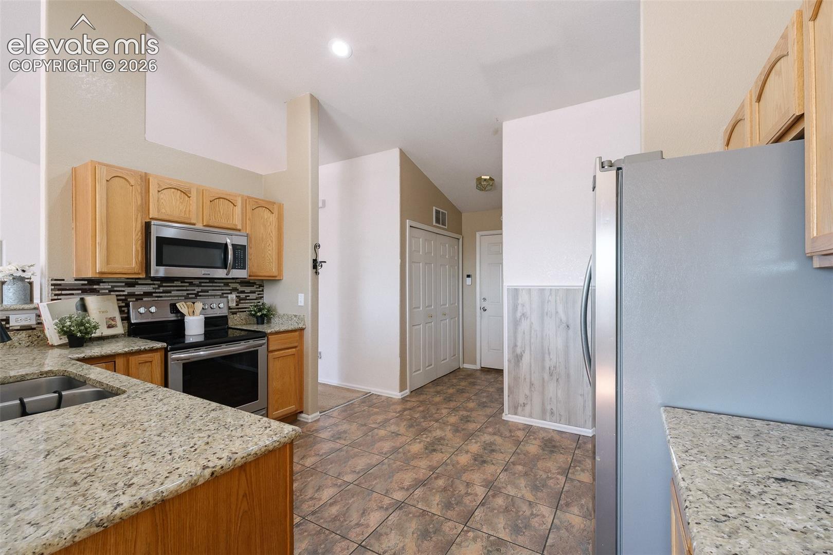 Listing photo 18 for 7869 Fort Smith Road