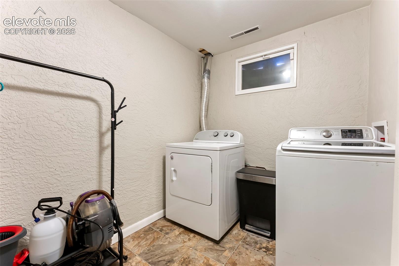 Listing photo 22 for 1429 Prado Drive