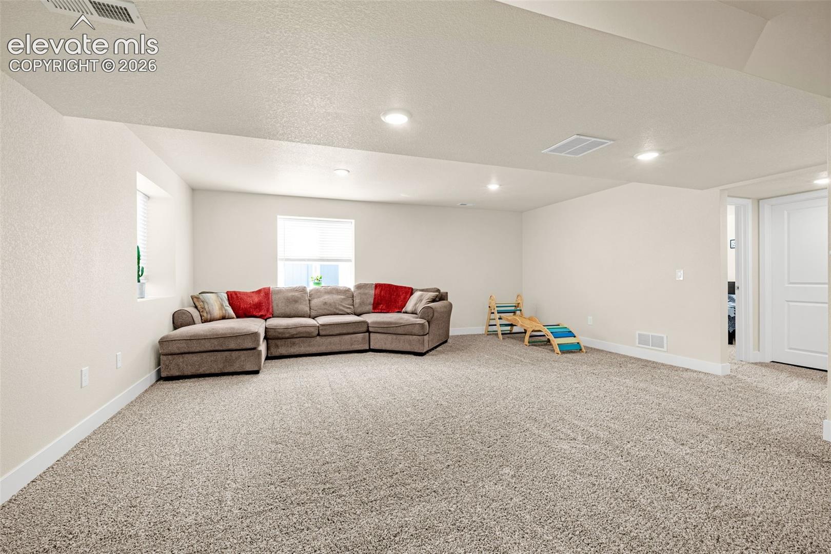 Listing photo 27 for 9762 Treasurevault Trail