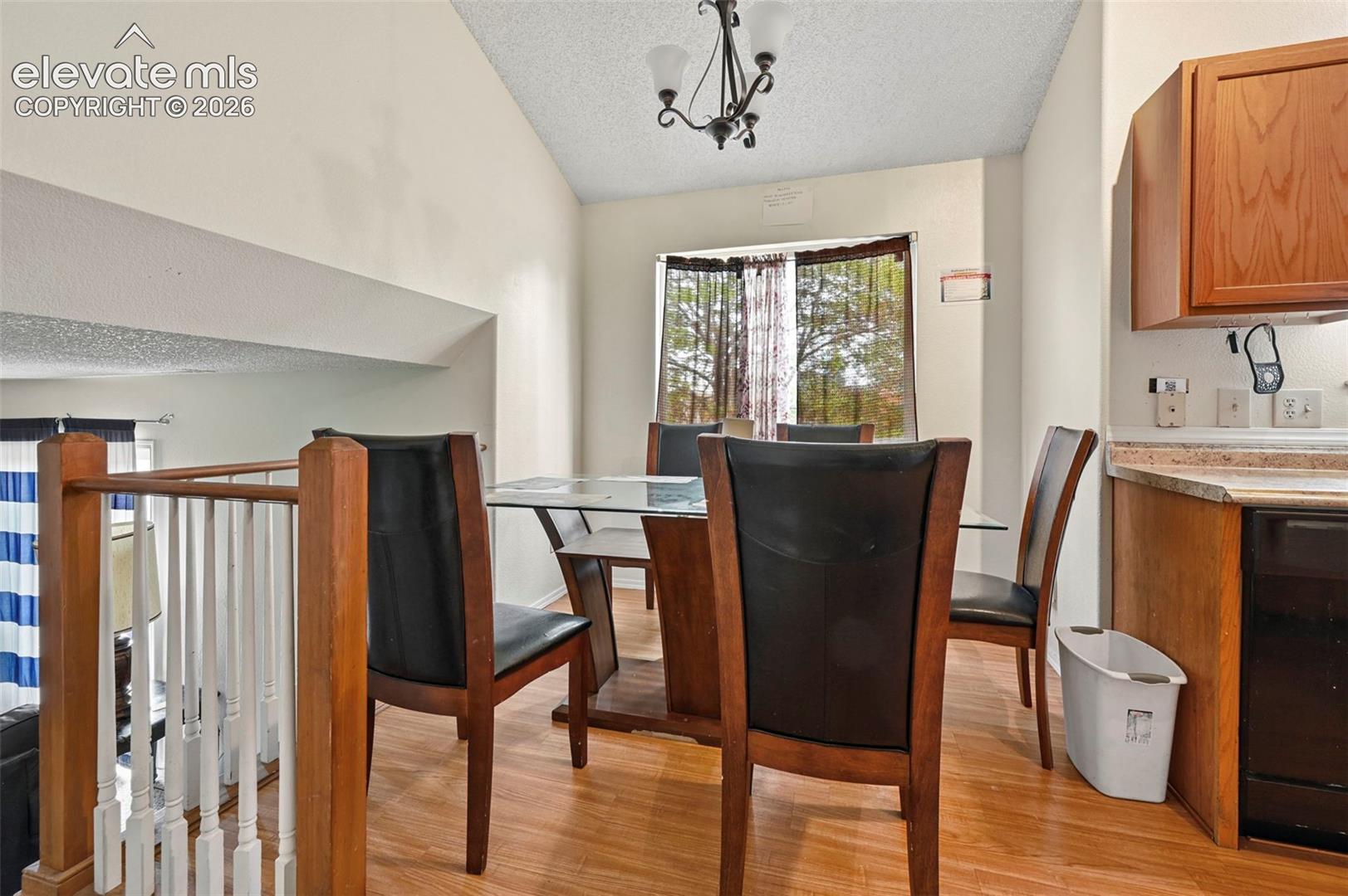 Listing photo 5 for 6382 Zermatt Drive