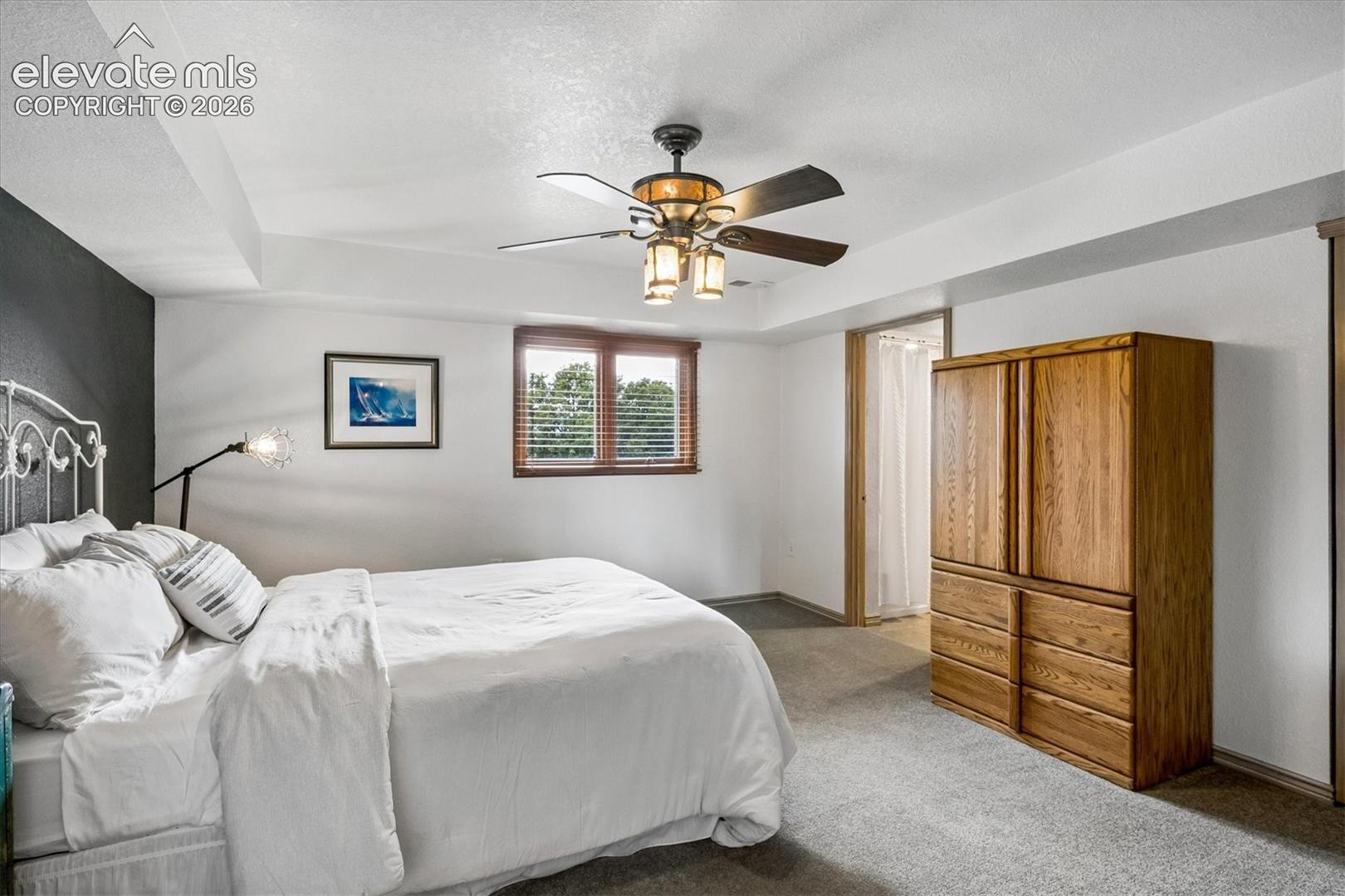 Listing photo 32 for 2464 W Wolfensberger Road