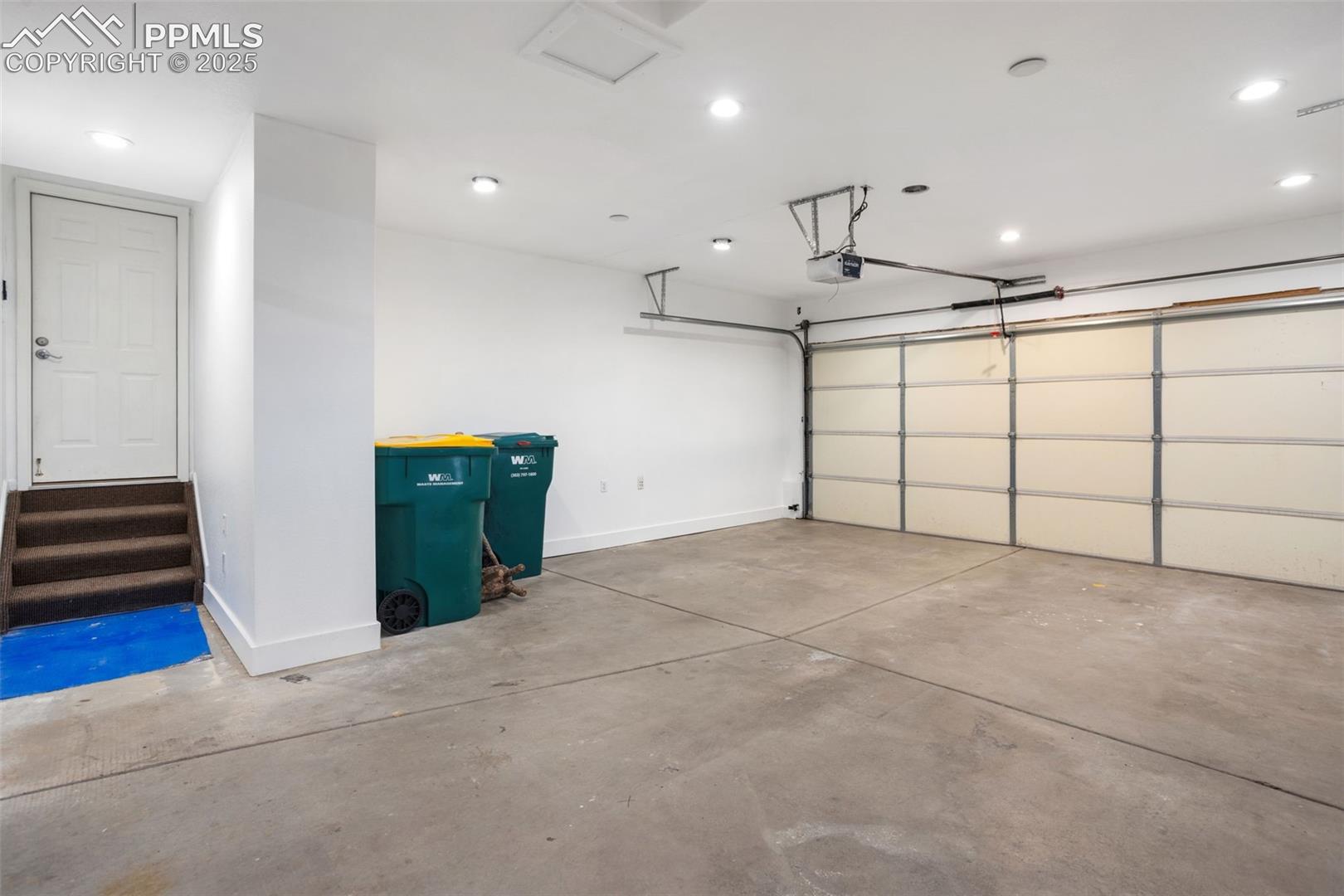 Listing photo 13 for 3465 Fantasy Place