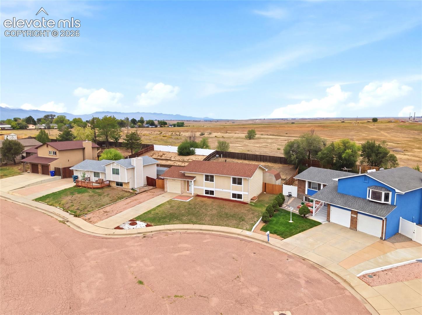 Listing photo 28 for 6735 Blue River Way