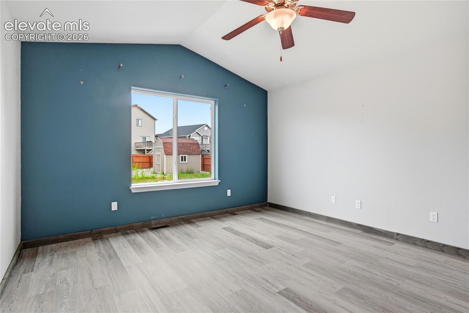 Listing photo 14 for 9437 Beryl Drive