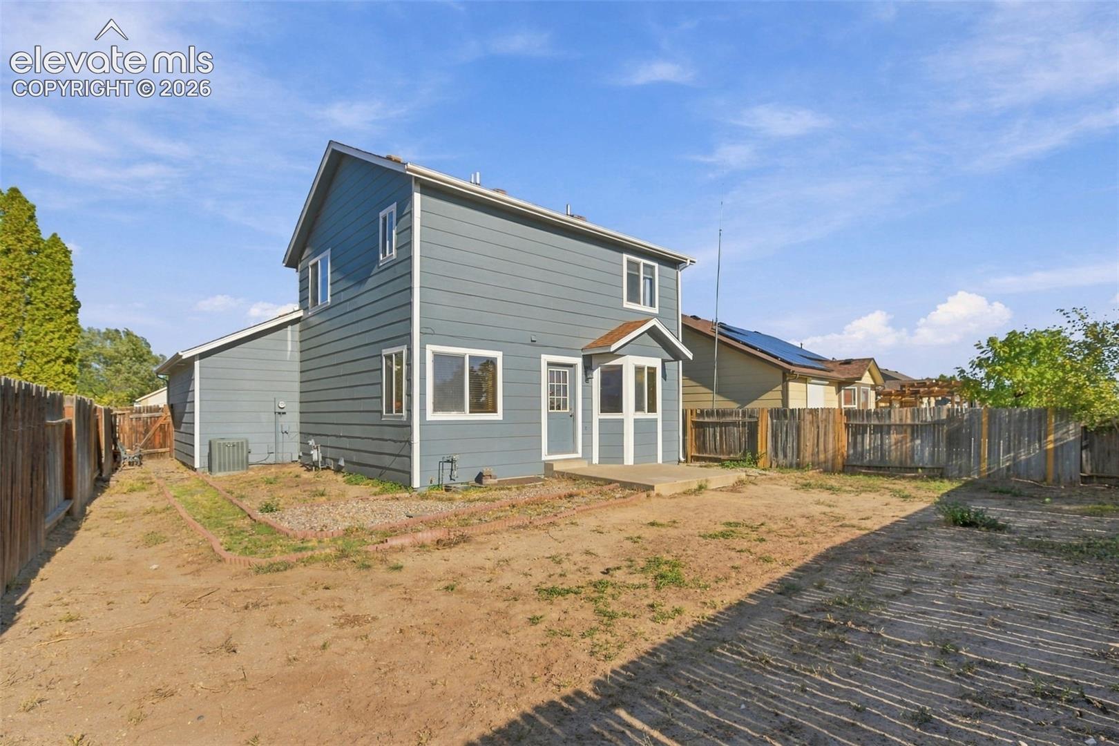 Listing photo 40 for 1040 Red Brooke Drive