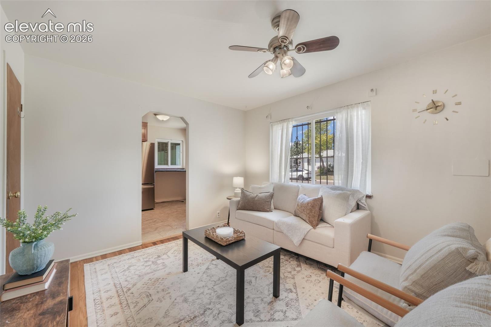 Listing photo 6 for 920 S Canosa Court