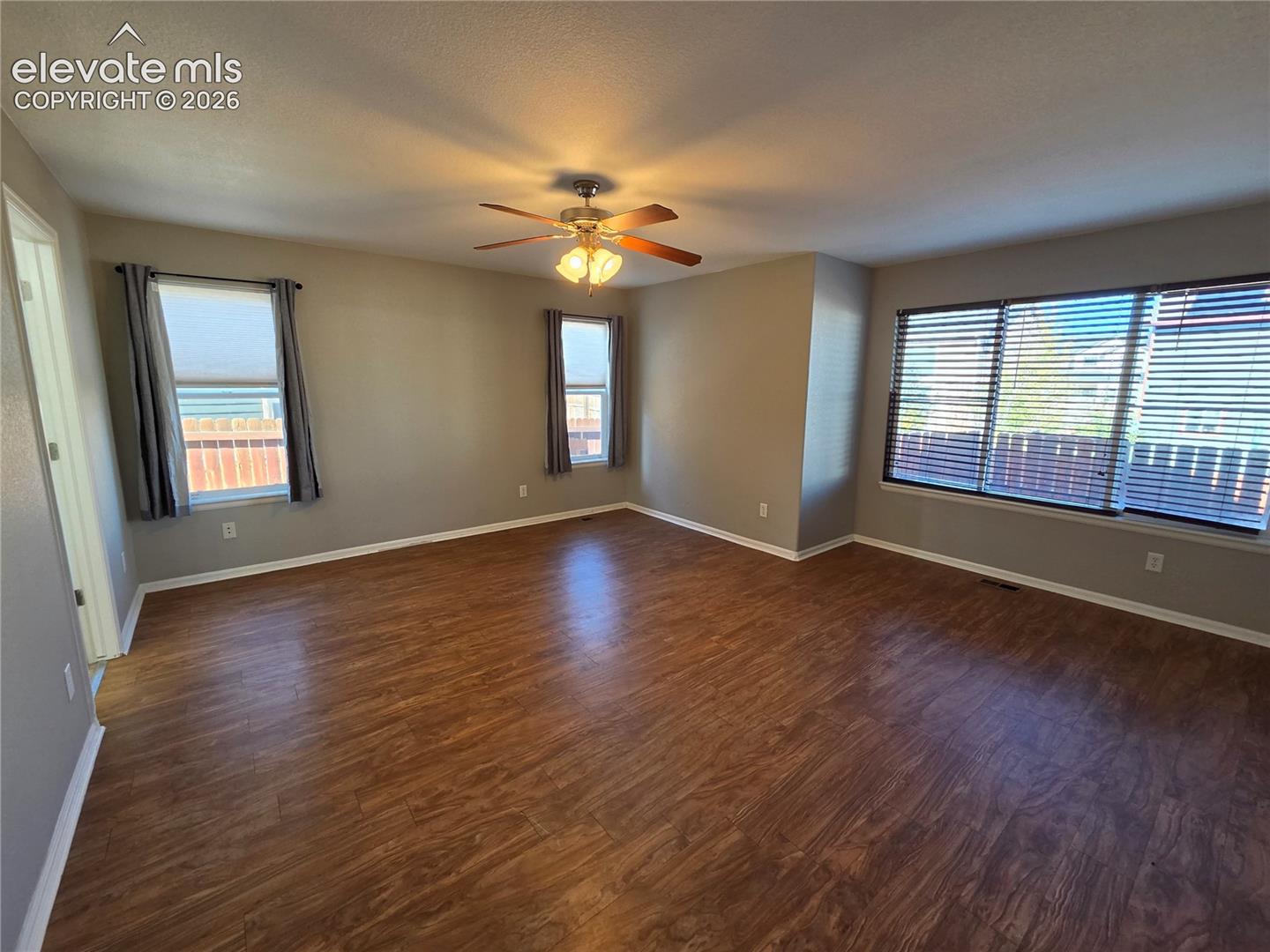 Listing photo 6 for 9256 Portmarnock Court