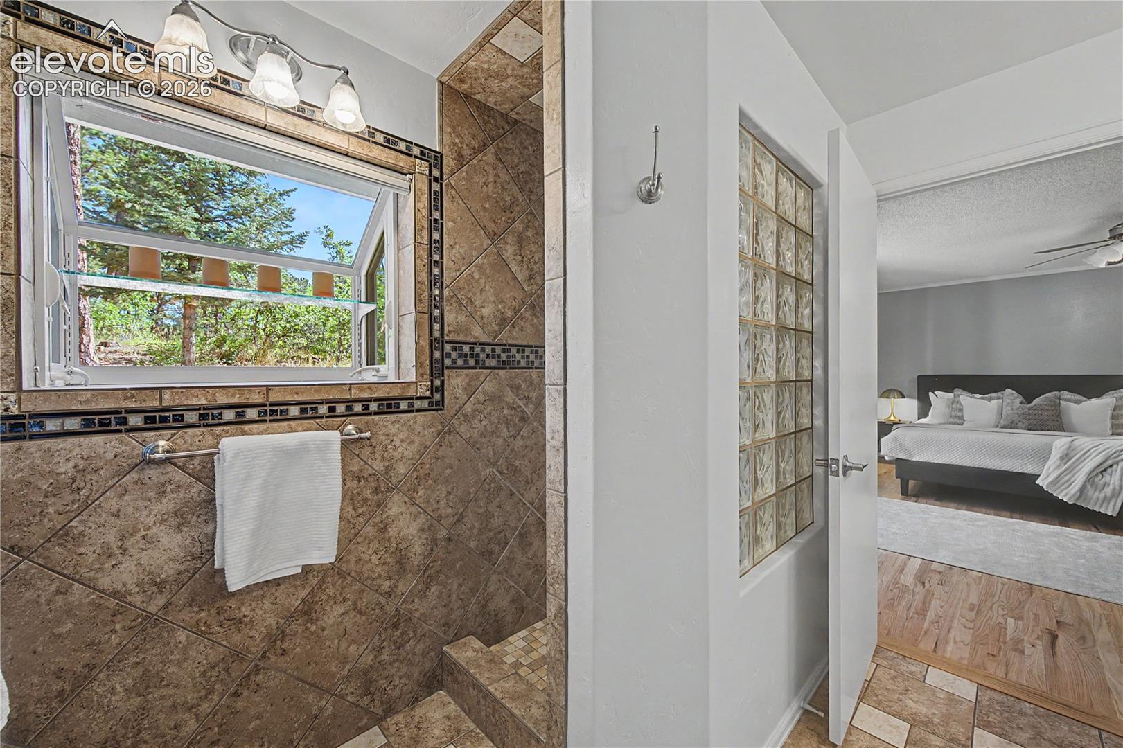 Listing photo 29 for 1250 Woodmoor Drive