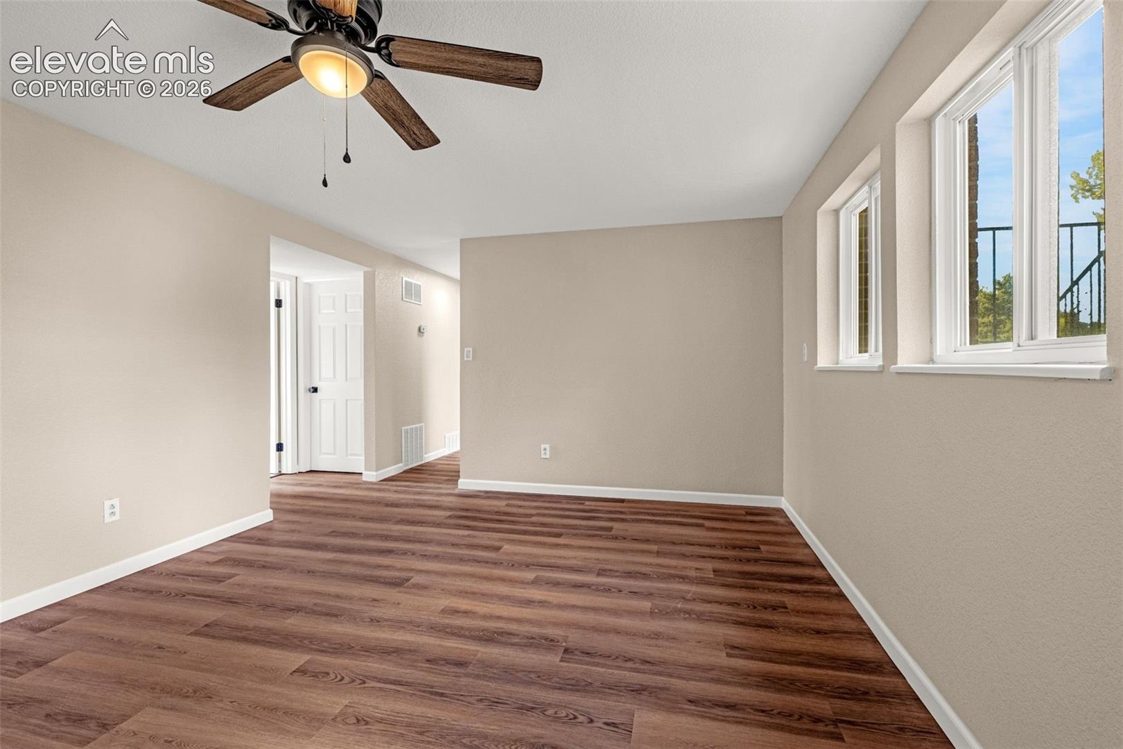 Listing photo 26 for 216 De La Vista Street