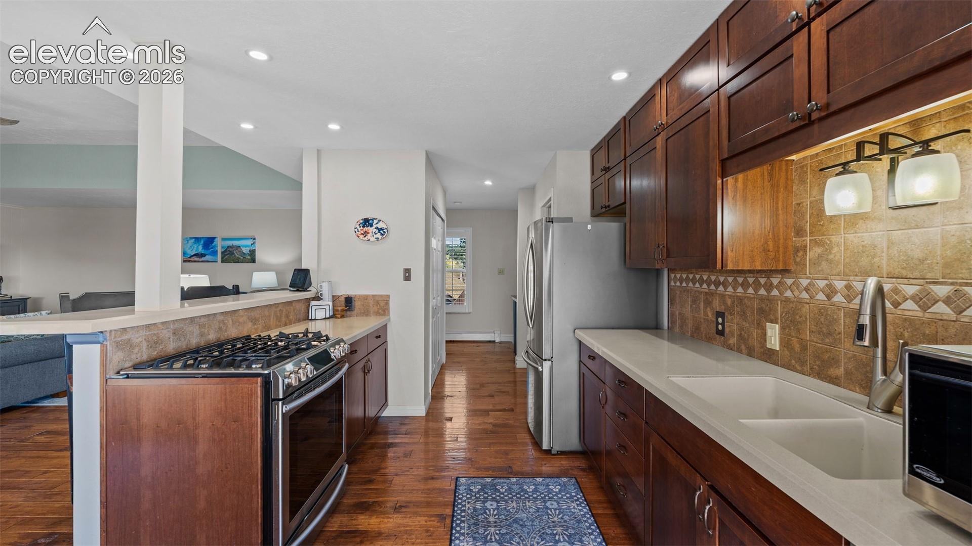 Listing photo 10 for 1741 Woodmoor Drive