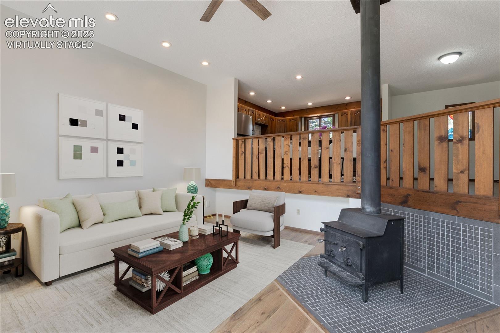 Listing photo 2 for 1257 W Midland Avenue