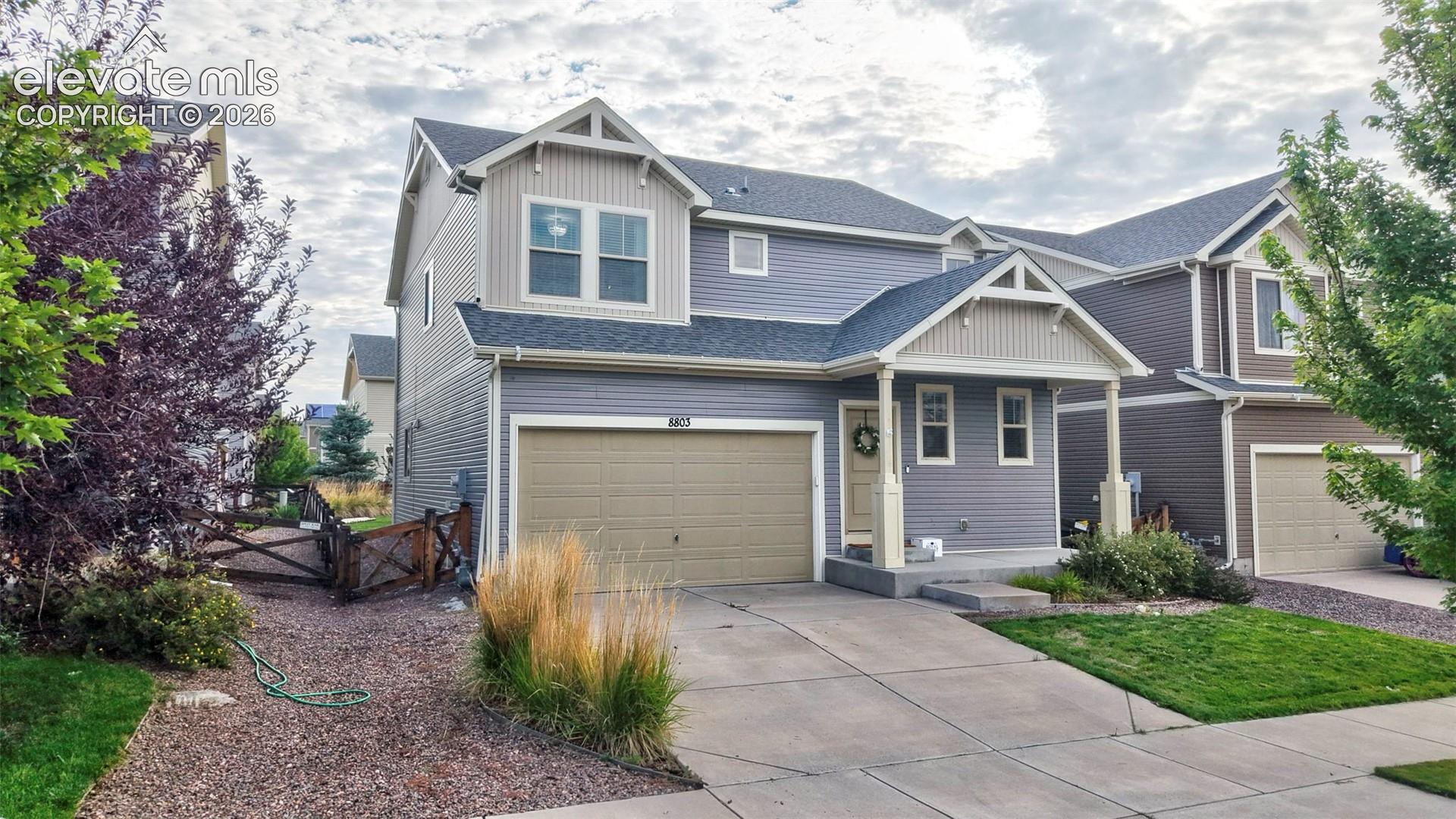 Listing photo 2 for 8803 Briar Brush Lane