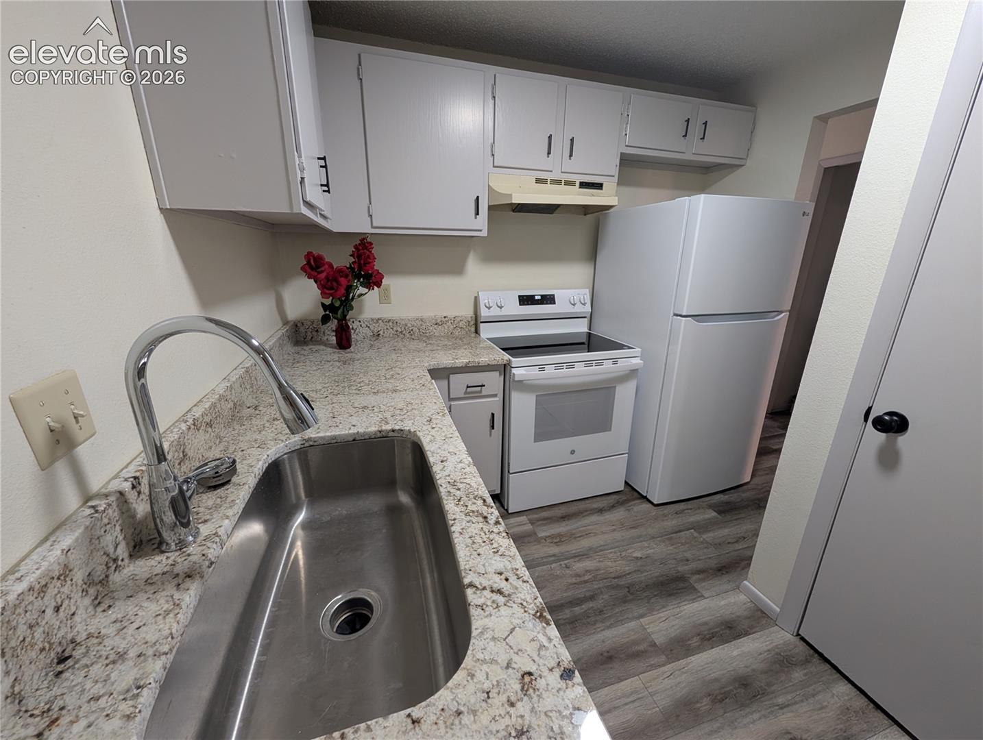 Listing photo 19 for 401 Forest Edge Road A5