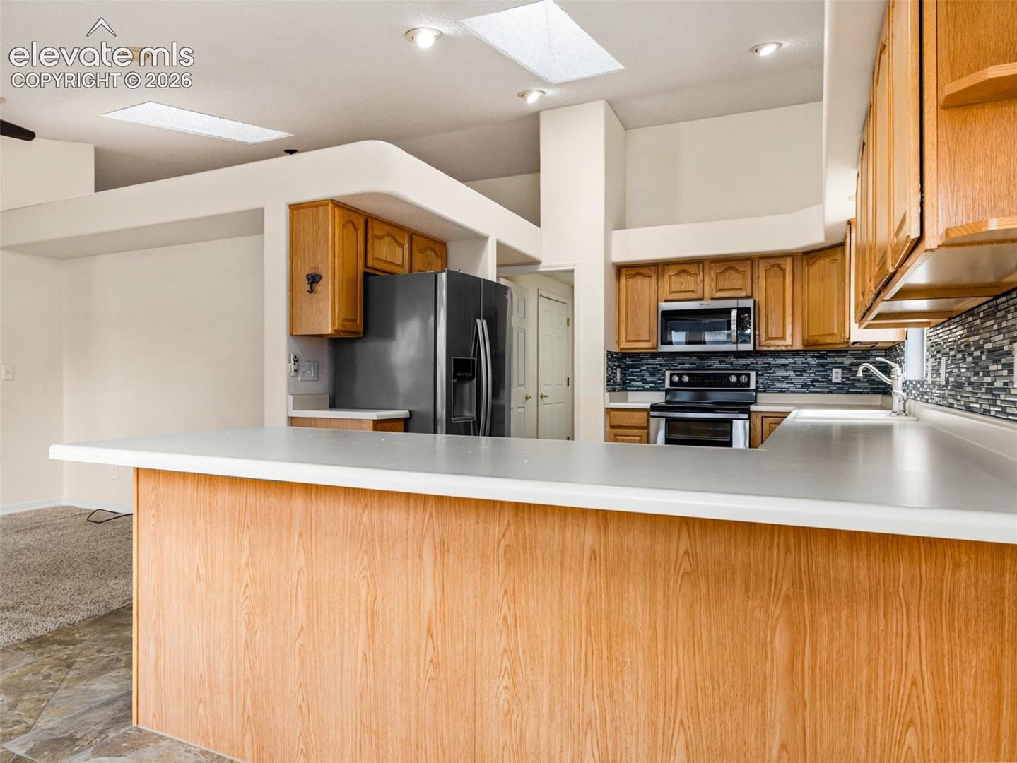 Listing photo 6 for 10 Brave Eagle Court