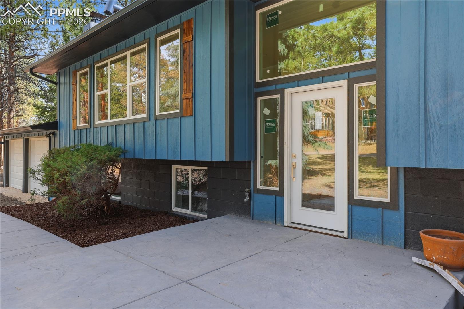 Listing photo 37 for 307 S Evergreen Street