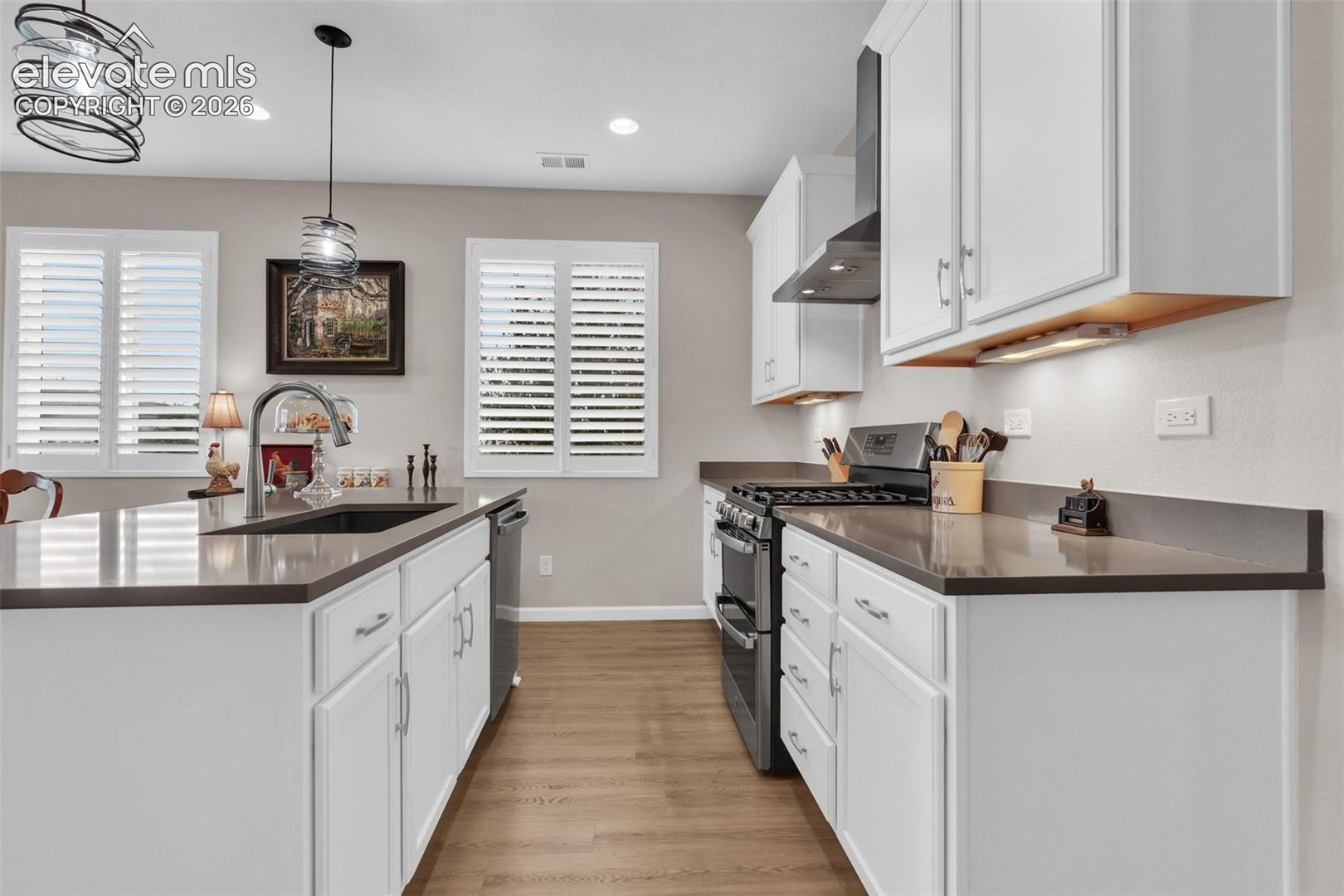 Listing photo 14 for 1592 Maggie Mae Lane