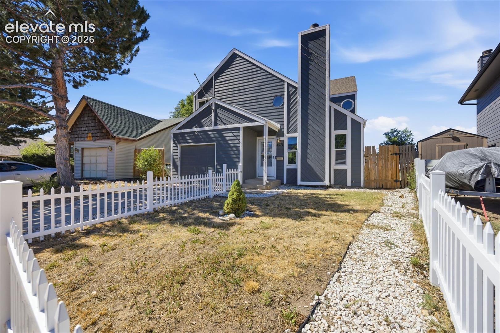Listing photo 37 for 4571 Sunnyhill Drive
