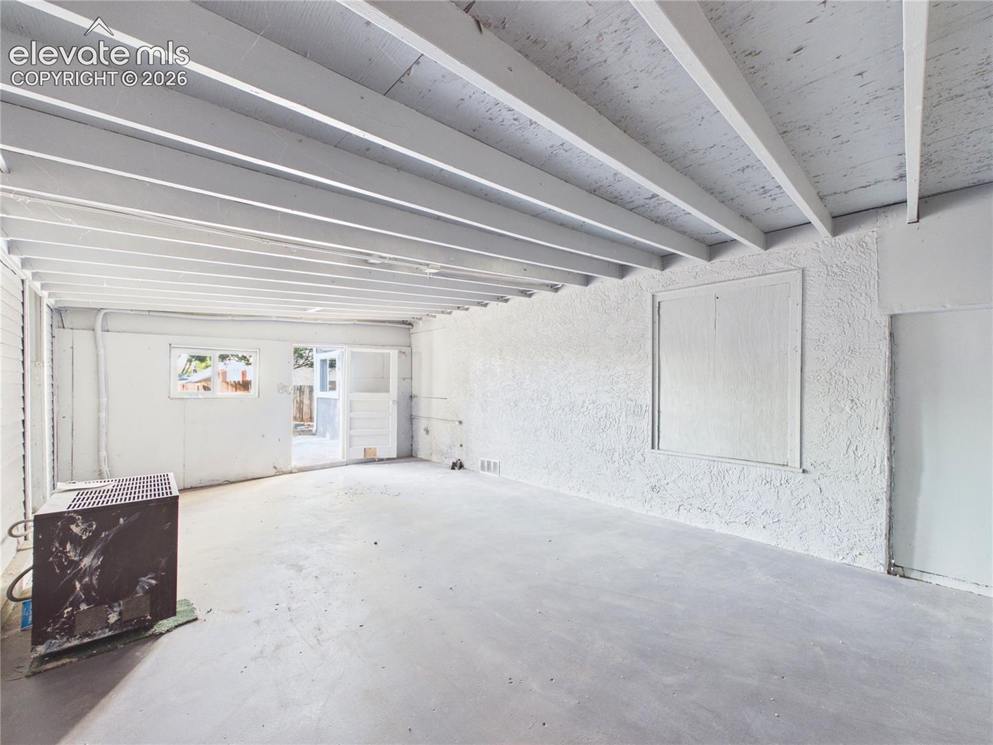 Listing photo 33 for 1530 N Norwood Avenue
