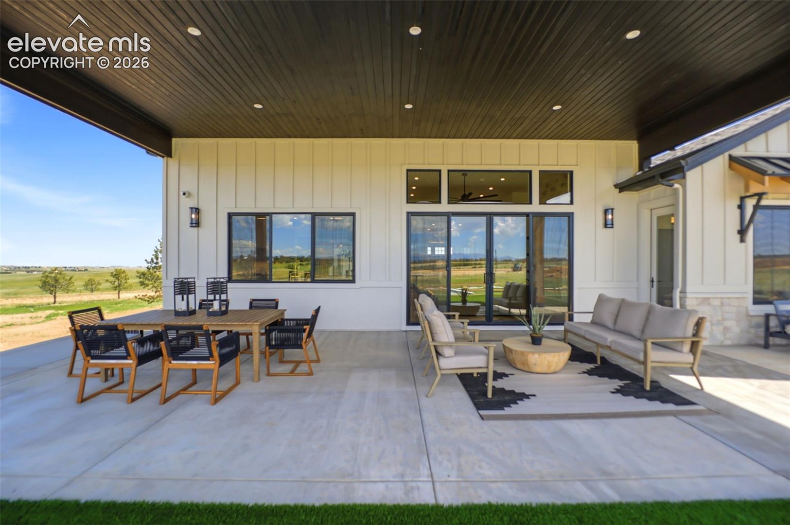 Listing photo 42 for 15390 Sandbagger Drive