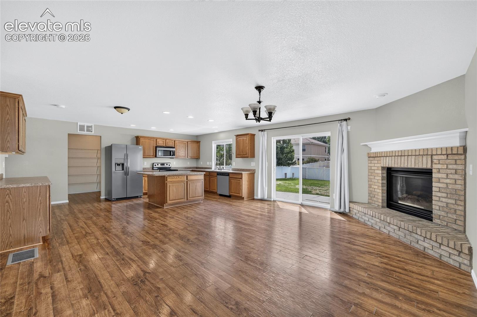 Listing photo 11 for 7935 Campground Drive