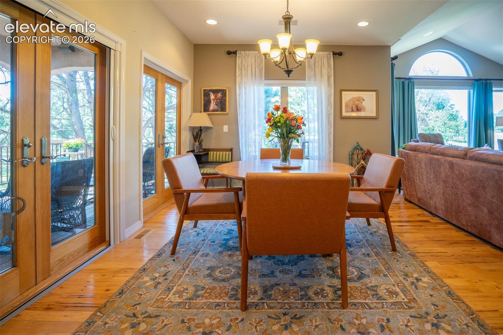 Listing photo 12 for 11148 Shaugnessy Road