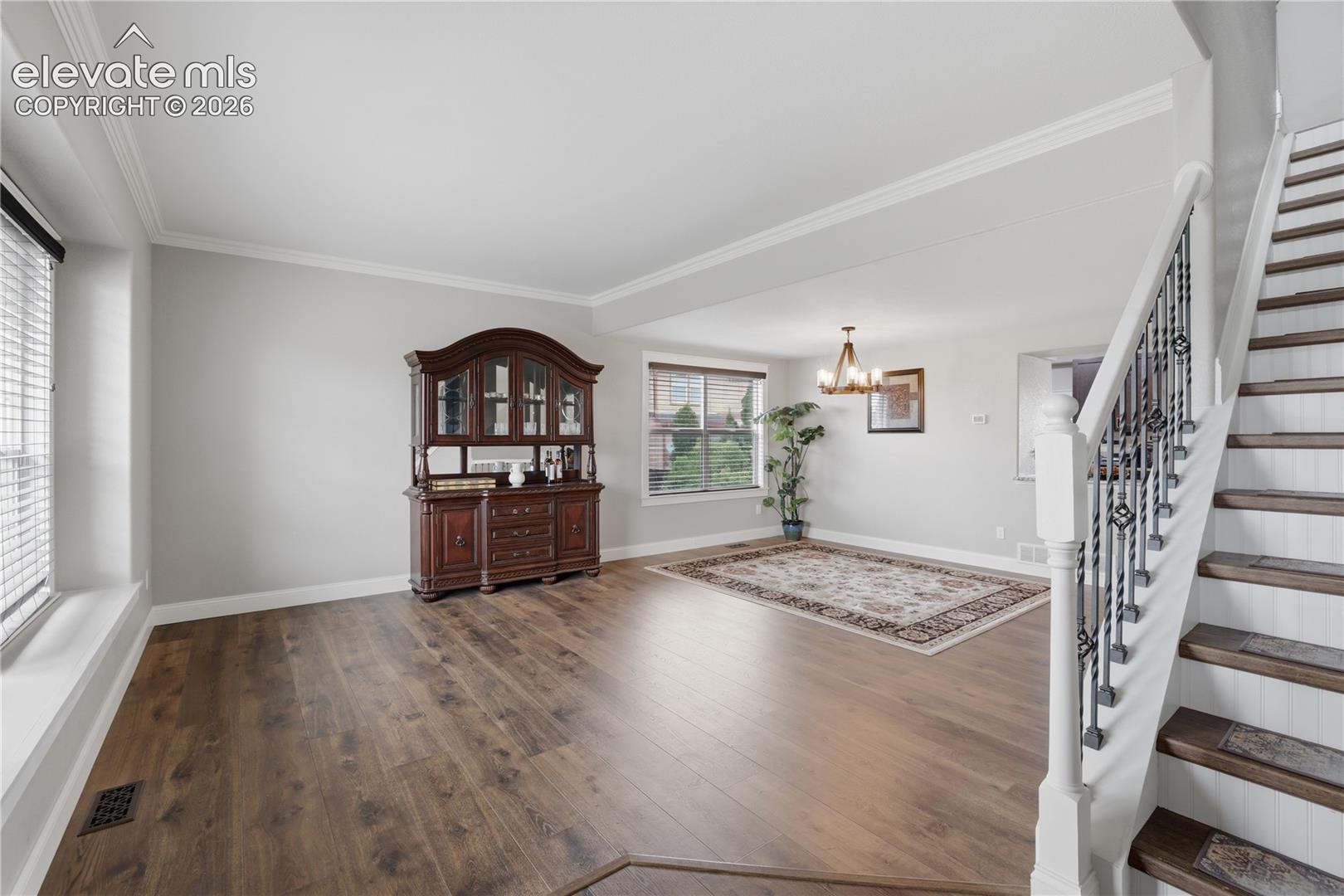 Listing photo 5 for 8109 Lodi Lane