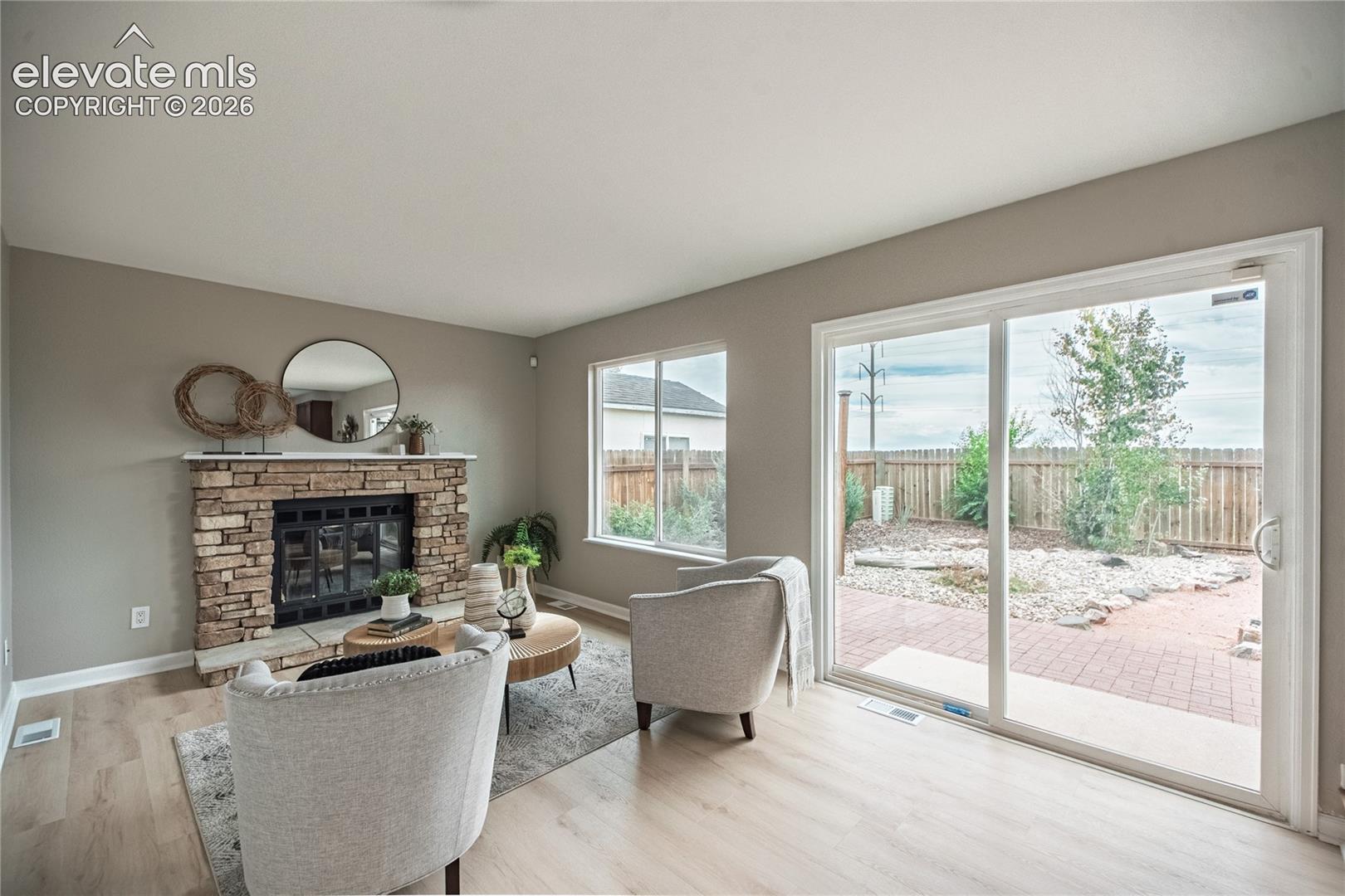 Listing photo 19 for 4325 Ramblewood Drive