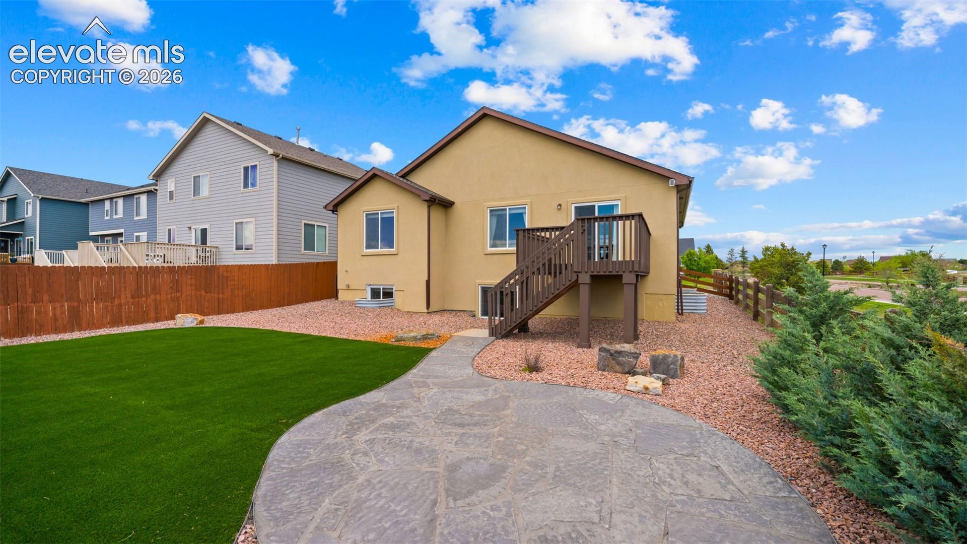 Listing photo 33 for 9420 Beryl Drive