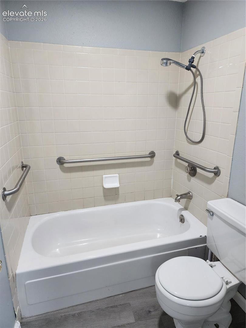 Listing photo 6 for 1306 S Parker Road 162