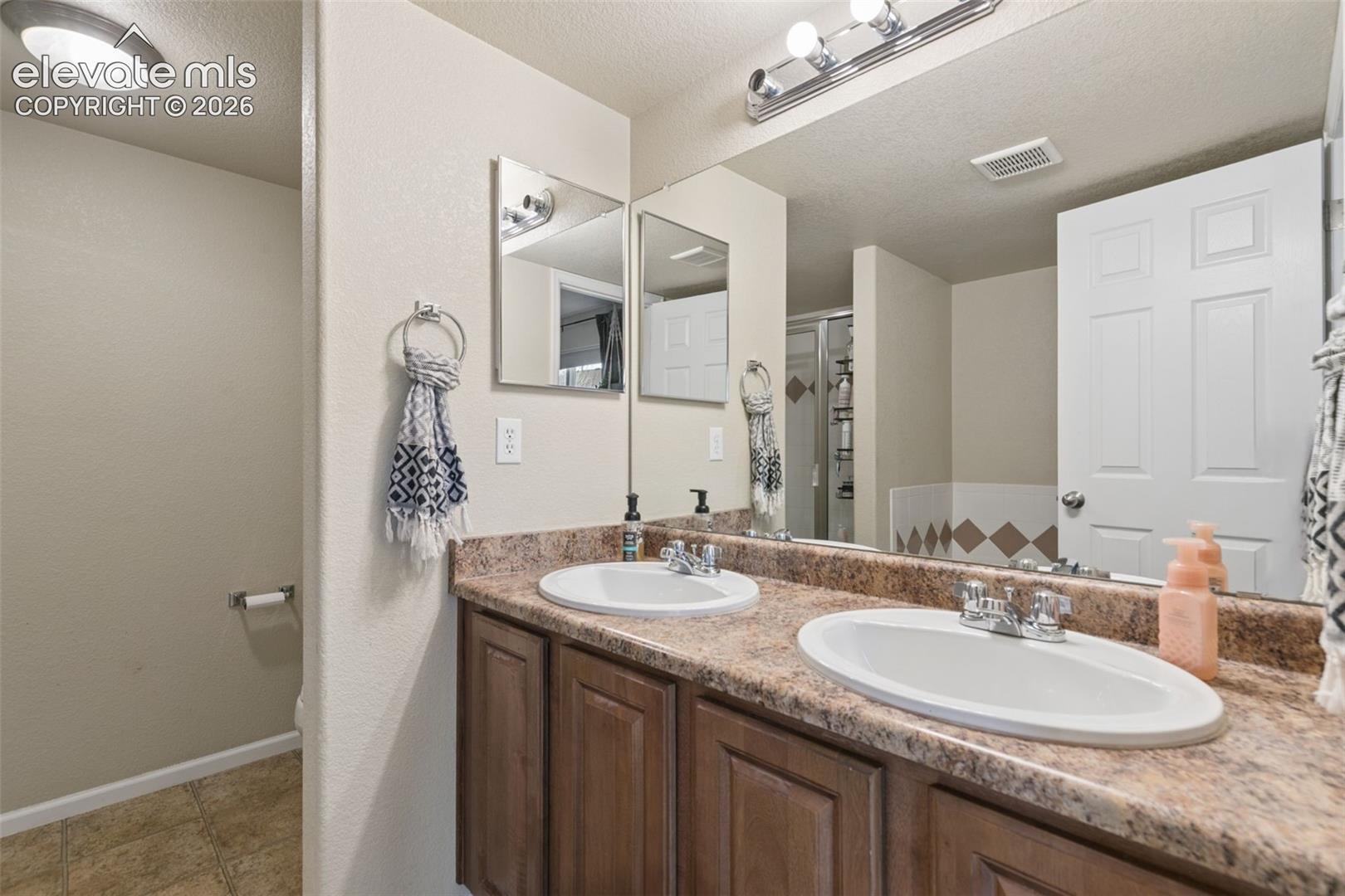 Listing photo 27 for 6914 Sierra Meadows Drive