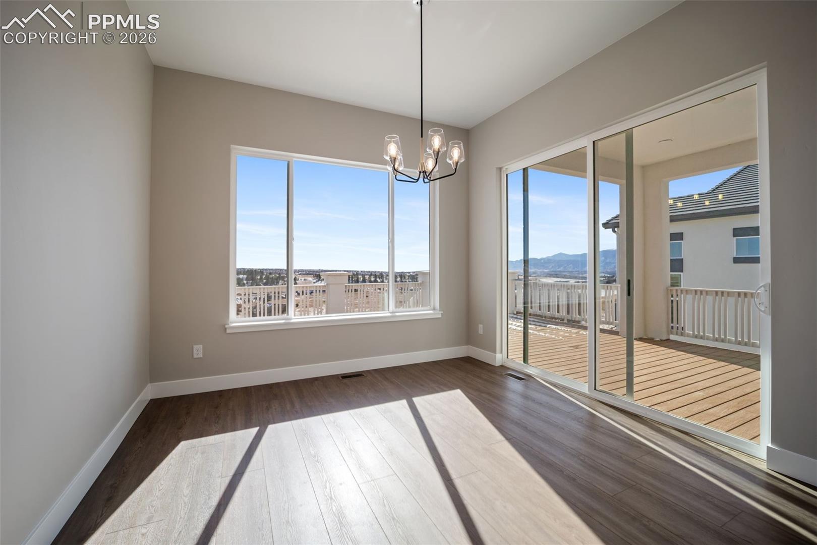 Listing photo 6 for 12323 Mionetto Court