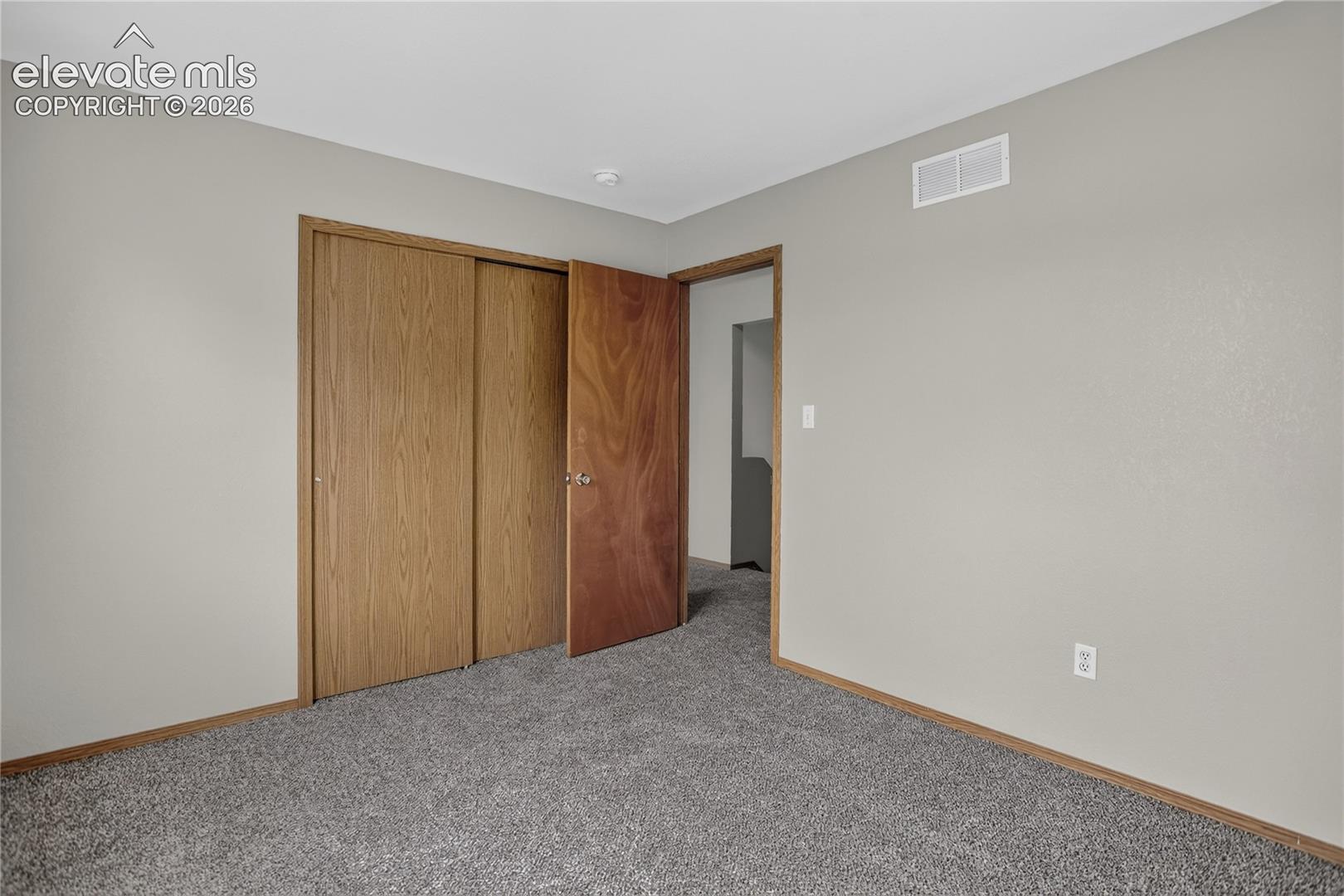 Listing photo 26 for 3046 W 22nd Street