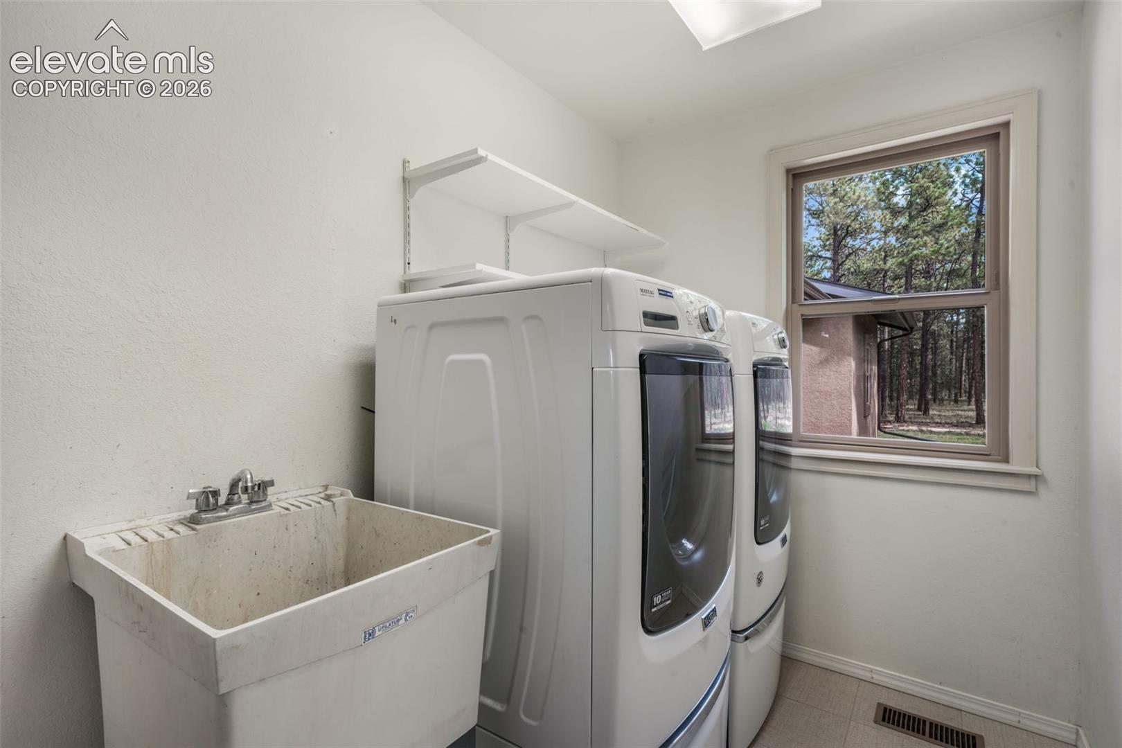 17715 Merryhill Court, photo 36