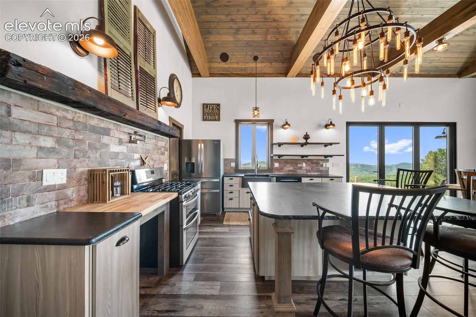 Listing photo 15 for 757 County Road 863 NA
