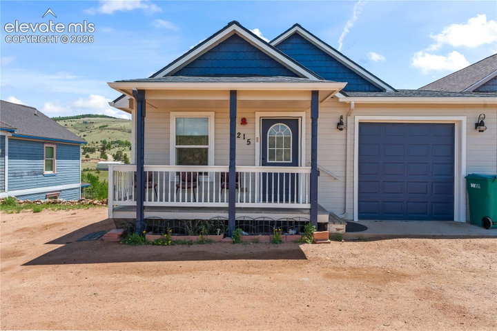 215 Porphyry Street — listing photo