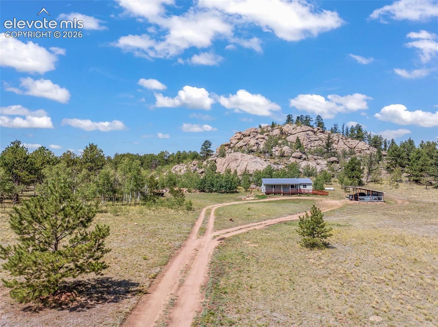 Listing photo 7 for 3050 Homestake Place