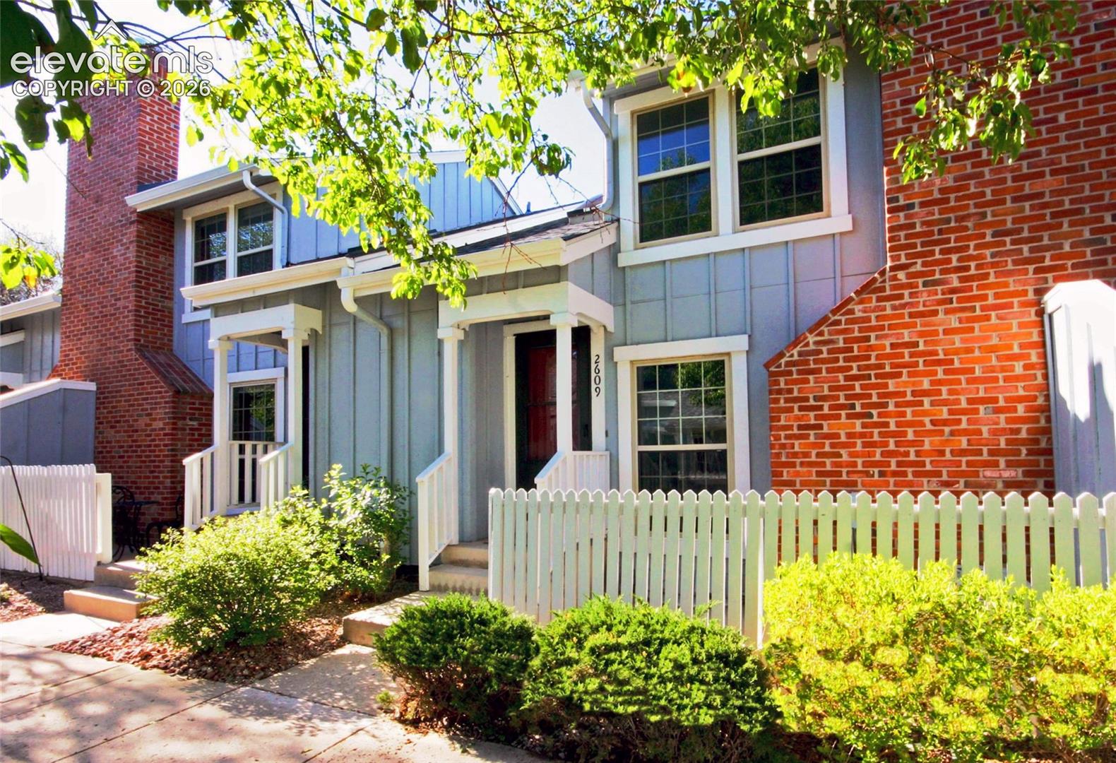 2609 Hatch Circle