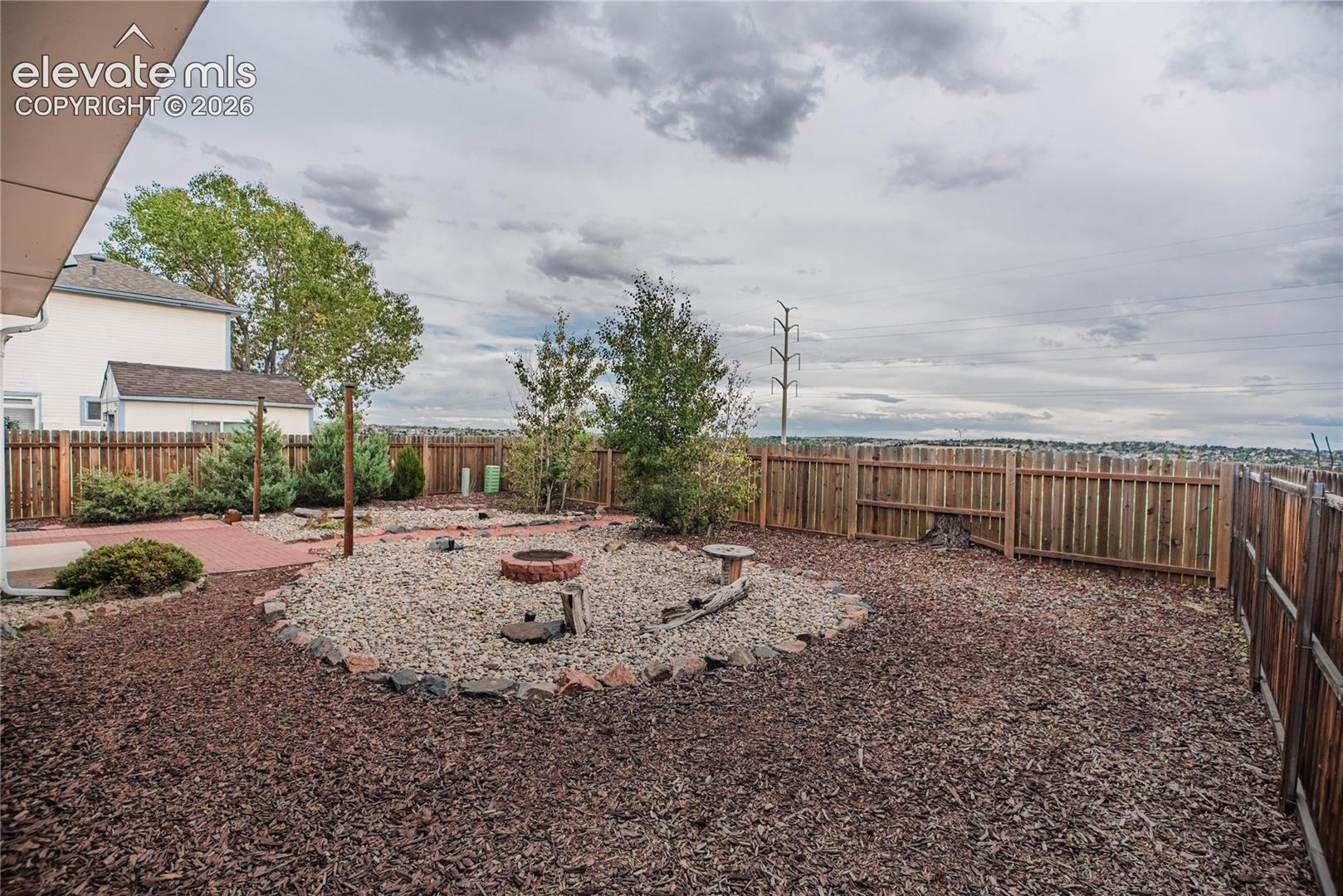 Listing photo 44 for 4325 Ramblewood Drive