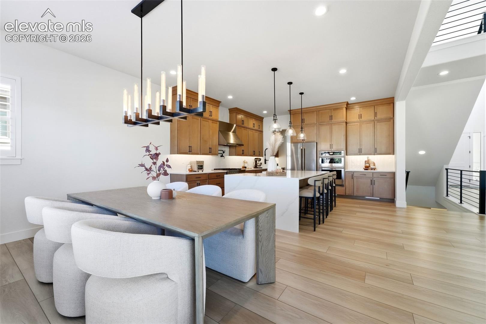 Listing photo 13 for 3414 Crest Hollow View